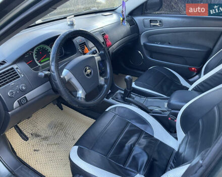 Зеленый Шевроле Эпика, объемом двигателя 1.99 л и пробегом 236 тыс. км за 4300 $, фото 5 на Automoto.ua