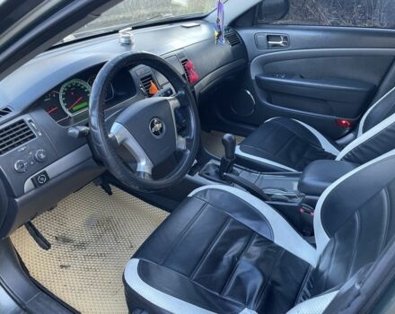 Зелений Шевроле Епіка, об'ємом двигуна 2 л та пробігом 236 тис. км за 4300 $, фото 5 на Automoto.ua