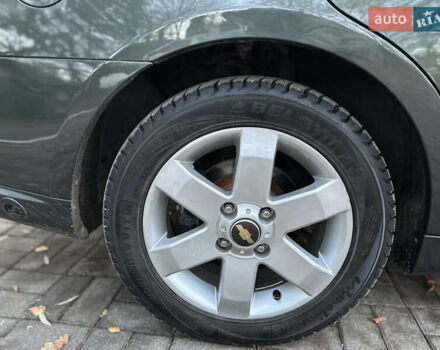 Зеленый Шевроле Эпика, объемом двигателя 2.5 л и пробегом 162 тыс. км за 4299 $, фото 2 на Automoto.ua