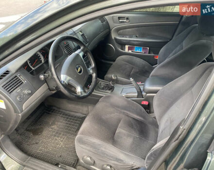 Зелений Шевроле Епіка, об'ємом двигуна 1.99 л та пробігом 159 тис. км за 3899 $, фото 6 на Automoto.ua