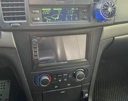 Зелений Шевроле Епіка, об'ємом двигуна 2 л та пробігом 333 тис. км за 4700 $, фото 7 на Automoto.ua