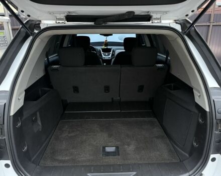 Белый Шевроле Эквинокс, объемом двигателя 3 л и пробегом 270 тыс. км за 7500 $, фото 13 на Automoto.ua