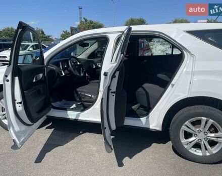 Білий Шевроле Еквінокс, об'ємом двигуна 2.38 л та пробігом 186 тис. км за 9900 $, фото 12 на Automoto.ua