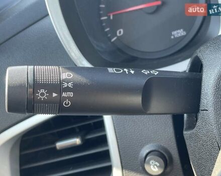 Білий Шевроле Еквінокс, об'ємом двигуна 2.38 л та пробігом 186 тис. км за 9900 $, фото 25 на Automoto.ua