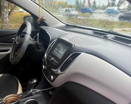 Белый Шевроле Эквинокс, объемом двигателя 2 л и пробегом 230 тыс. км за 15000 $, фото 7 на Automoto.ua