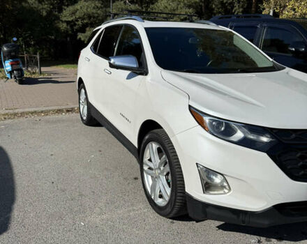 Белый Шевроле Эквинокс, объемом двигателя 2 л и пробегом 125 тыс. км за 20000 $, фото 1 на Automoto.ua