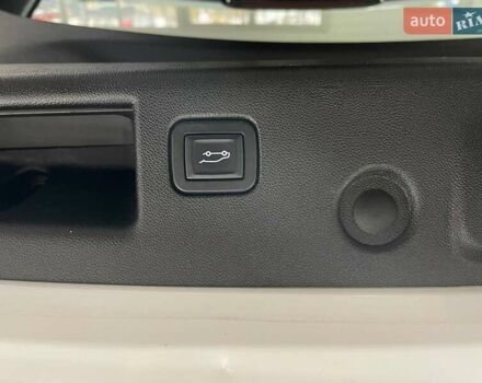 Білий Шевроле Еквінокс, об'ємом двигуна 2 л та пробігом 123 тис. км за 18990 $, фото 50 на Automoto.ua