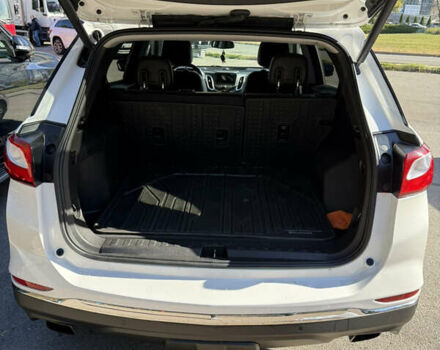 Белый Шевроле Эквинокс, объемом двигателя 2 л и пробегом 125 тыс. км за 20000 $, фото 9 на Automoto.ua