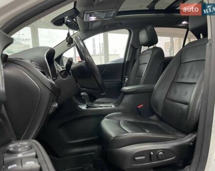 Білий Шевроле Еквінокс, об'ємом двигуна 2 л та пробігом 123 тис. км за 18990 $, фото 26 на Automoto.ua