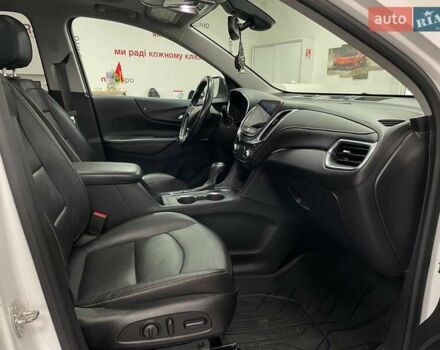 Білий Шевроле Еквінокс, об'ємом двигуна 2 л та пробігом 123 тис. км за 18990 $, фото 43 на Automoto.ua