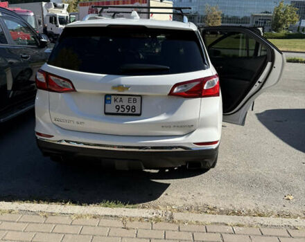 Белый Шевроле Эквинокс, объемом двигателя 2 л и пробегом 125 тыс. км за 20000 $, фото 15 на Automoto.ua