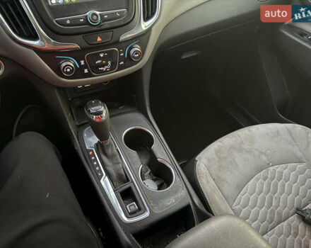 Білий Шевроле Еквінокс, об'ємом двигуна 1.5 л та пробігом 228 тис. км за 9900 $, фото 24 на Automoto.ua