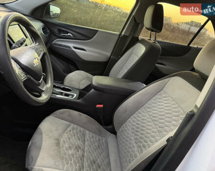 Білий Шевроле Еквінокс, об'ємом двигуна 1.5 л та пробігом 228 тис. км за 9900 $, фото 19 на Automoto.ua