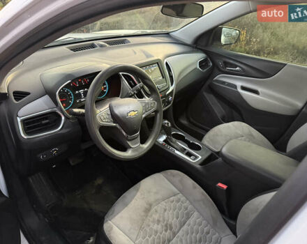 Білий Шевроле Еквінокс, об'ємом двигуна 1.5 л та пробігом 228 тис. км за 9900 $, фото 14 на Automoto.ua