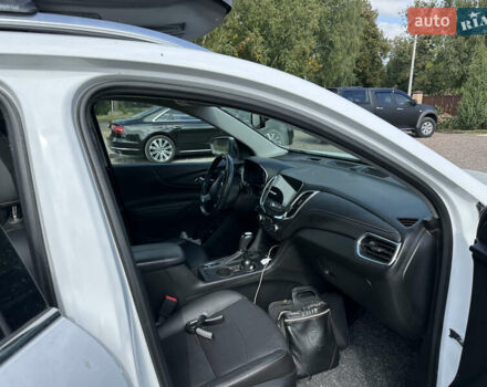 Белый Шевроле Эквинокс, объемом двигателя 2 л и пробегом 65 тыс. км за 18500 $, фото 3 на Automoto.ua