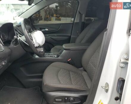 Белый Шевроле Эквинокс, объемом двигателя 1.5 л и пробегом 64 тыс. км за 3000 $, фото 6 на Automoto.ua