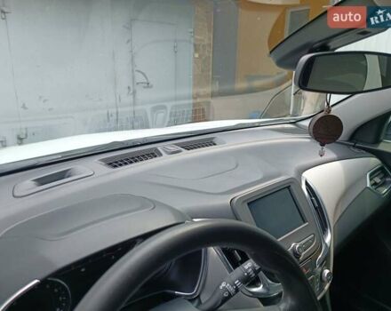 Белый Шевроле Эквинокс, объемом двигателя 1.49 л и пробегом 96 тыс. км за 14500 $, фото 16 на Automoto.ua