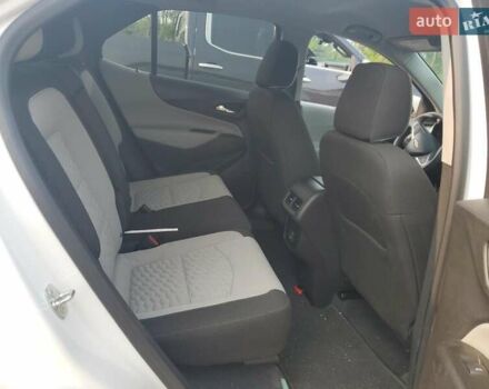 Белый Шевроле Эквинокс, объемом двигателя 1.5 л и пробегом 107 тыс. км за 3000 $, фото 9 на Automoto.ua