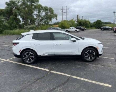 Белый Шевроле Эквинокс, объемом двигателя 0 л и пробегом 8 тыс. км за 23000 $, фото 3 на Automoto.ua