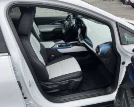 Белый Шевроле Эквинокс, объемом двигателя 0 л и пробегом 8 тыс. км за 23000 $, фото 9 на Automoto.ua