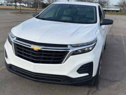 Шевроле Еквінокс 2023 у Чернівцях на Automoto.ua Білий Шевроле Еквінокс, об'ємом двигуна 1.5 л та пробігом 35 тис. км за 12500 $, фото 1 на Automoto.ua