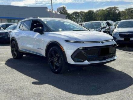 Шевроле Еквінокс 2025 у Києві на Automoto.ua Білий Шевроле Еквінокс, об'ємом двигуна 0 л та пробігом 10 тис. км за 23000 $, фото 1 на Automoto.ua
