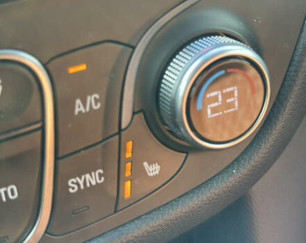 Бежевый Шевроле Эквинокс, объемом двигателя 1.6 л и пробегом 229 тыс. км за 17100 $, фото 22 на Automoto.ua