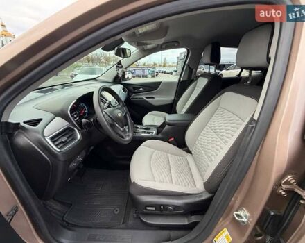 Бежевий Шевроле Еквінокс, об'ємом двигуна 1.5 л та пробігом 134 тис. км за 14300 $, фото 31 на Automoto.ua