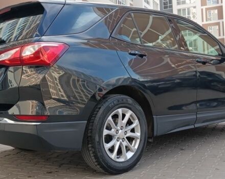 Черный Шевроле Эквинокс, объемом двигателя 1.5 л и пробегом 210 тыс. км за 15500 $, фото 3 на Automoto.ua