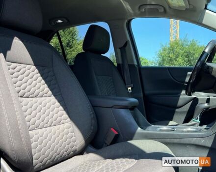 Черный Шевроле Эквинокс, объемом двигателя 1.5 л и пробегом 90 тыс. км за 15800 $, фото 7 на Automoto.ua