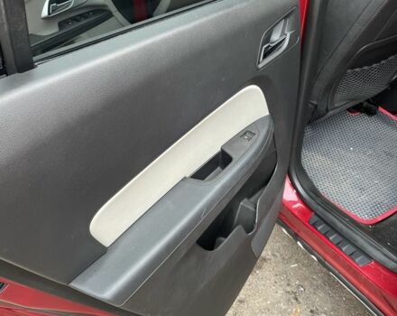 Красный Шевроле Эквинокс, объемом двигателя 2.4 л и пробегом 152 тыс. км за 12500 $, фото 17 на Automoto.ua