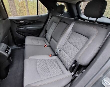 Серый Шевроле Эквинокс, объемом двигателя 1.5 л и пробегом 63 тыс. км за 16075 $, фото 5 на Automoto.ua