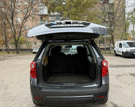 Серый Шевроле Эквинокс, объемом двигателя 2.38 л и пробегом 343 тыс. км за 7500 $, фото 2 на Automoto.ua