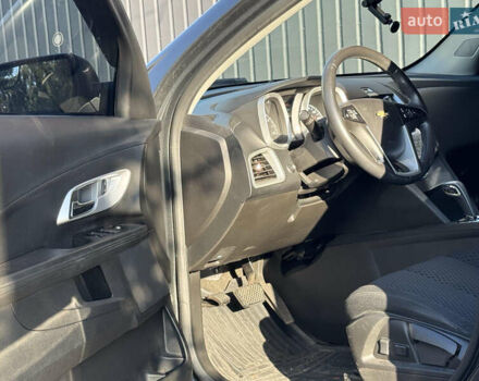 Серый Шевроле Эквинокс, объемом двигателя 2.38 л и пробегом 155 тыс. км за 9700 $, фото 14 на Automoto.ua