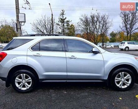 Серый Шевроле Эквинокс, объемом двигателя 2.4 л и пробегом 238 тыс. км за 10500 $, фото 5 на Automoto.ua