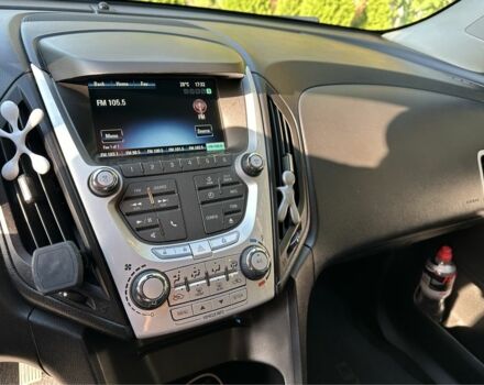 Серый Шевроле Эквинокс, объемом двигателя 0 л и пробегом 186 тыс. км за 10500 $, фото 5 на Automoto.ua