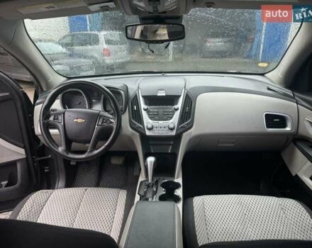 Серый Шевроле Эквинокс, объемом двигателя 2.4 л и пробегом 256 тыс. км за 10800 $, фото 12 на Automoto.ua