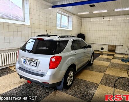 Серый Шевроле Эквинокс, объемом двигателя 2.4 л и пробегом 238 тыс. км за 10500 $, фото 4 на Automoto.ua