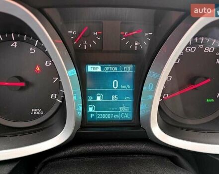 Серый Шевроле Эквинокс, объемом двигателя 2.4 л и пробегом 238 тыс. км за 10500 $, фото 7 на Automoto.ua