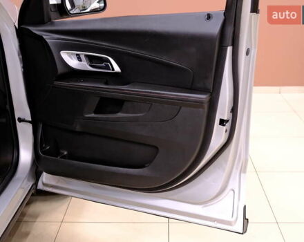 Серый Шевроле Эквинокс, объемом двигателя 2.38 л и пробегом 152 тыс. км за 8900 $, фото 37 на Automoto.ua