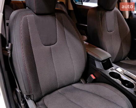 Серый Шевроле Эквинокс, объемом двигателя 2.38 л и пробегом 152 тыс. км за 8900 $, фото 40 на Automoto.ua