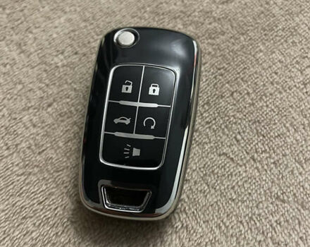 Серый Шевроле Эквинокс, объемом двигателя 2.38 л и пробегом 169 тыс. км за 13400 $, фото 26 на Automoto.ua