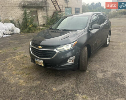 Серый Шевроле Эквинокс, объемом двигателя 2 л и пробегом 150 тыс. км за 12500 $, фото 2 на Automoto.ua