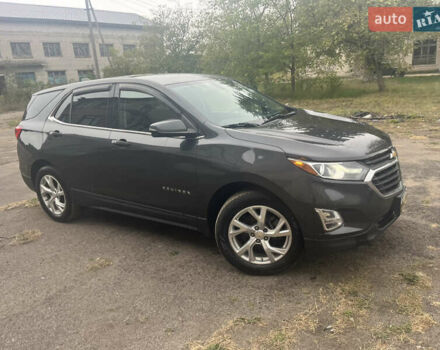 Серый Шевроле Эквинокс, объемом двигателя 2 л и пробегом 150 тыс. км за 12500 $, фото 4 на Automoto.ua