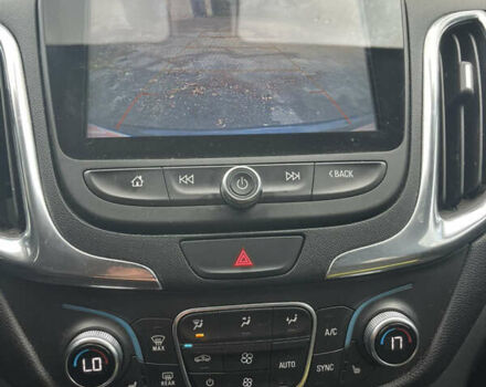 Серый Шевроле Эквинокс, объемом двигателя 2 л и пробегом 150 тыс. км за 12500 $, фото 12 на Automoto.ua