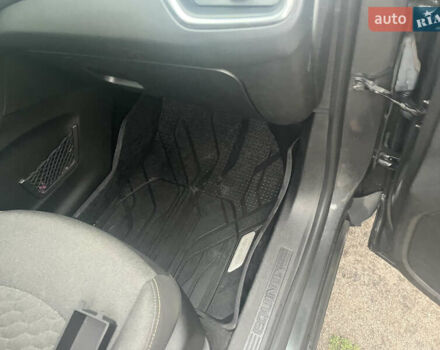 Серый Шевроле Эквинокс, объемом двигателя 2 л и пробегом 150 тыс. км за 12500 $, фото 6 на Automoto.ua