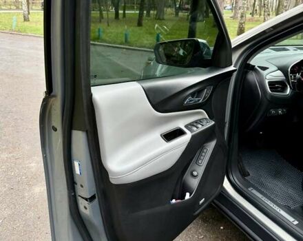 Серый Шевроле Эквинокс, объемом двигателя 1.5 л и пробегом 115 тыс. км за 16800 $, фото 6 на Automoto.ua