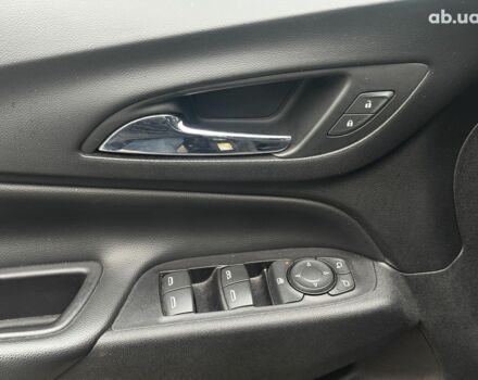 Серый Шевроле Эквинокс, объемом двигателя 2 л и пробегом 114 тыс. км за 16590 $, фото 12 на Automoto.ua