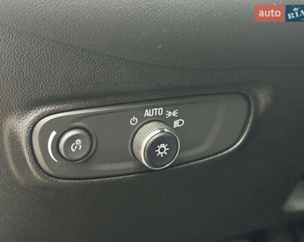 Сірий Шевроле Еквінокс, об'ємом двигуна 2 л та пробігом 114 тис. км за 16590 $, фото 13 на Automoto.ua