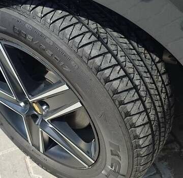 Серый Шевроле Эквинокс, объемом двигателя 1.5 л и пробегом 99 тыс. км за 19800 $, фото 4 на Automoto.ua